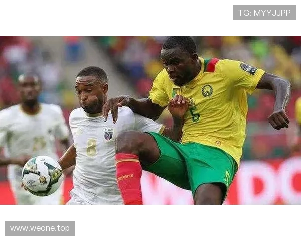 喀麦隆半场闷平安哥拉，曼斯特中柱险破僵局